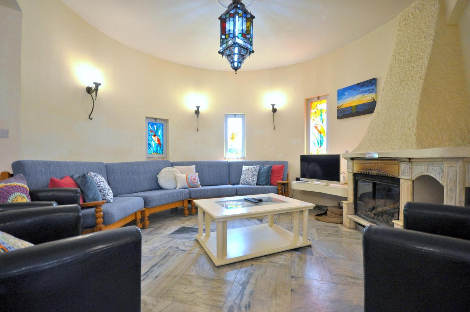 Walking Distance To The Centre - Snooker Table - Private Pool - 5 Bedrooms Quarteira Exterior foto