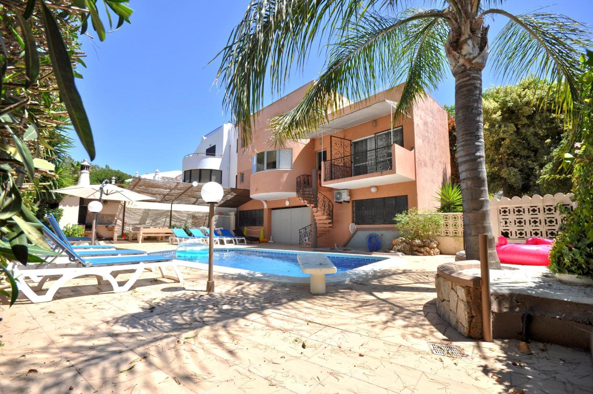 Walking Distance To The Centre - Snooker Table - Private Pool - 5 Bedrooms Quarteira Exterior foto